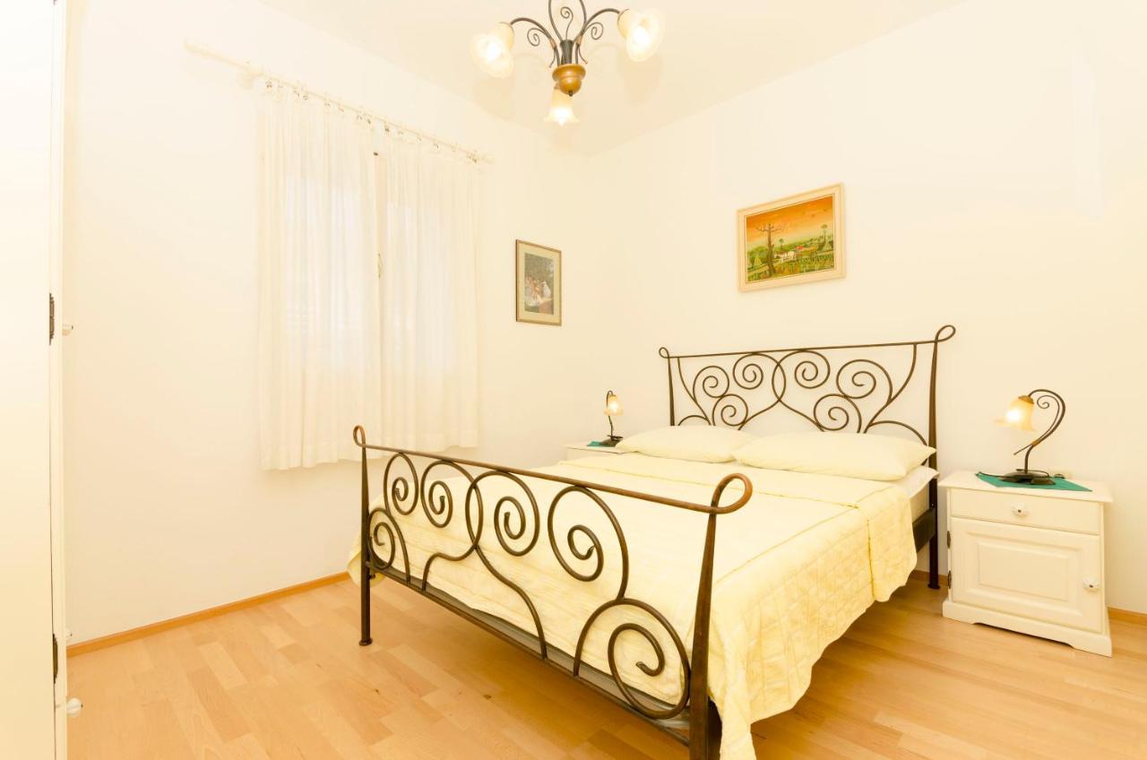 Apartments Simon Bol Luaran gambar